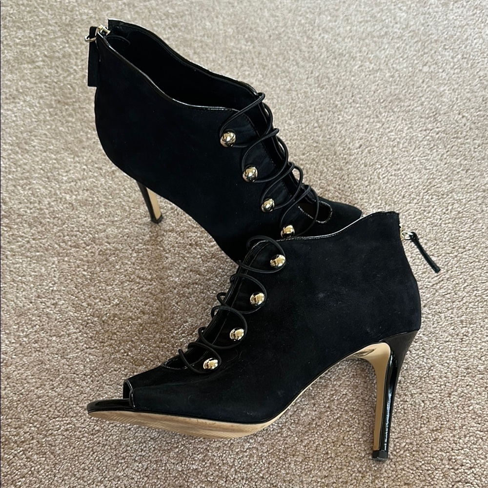 White House Black Market Elegant Black Heeled Ankle open toe Booties